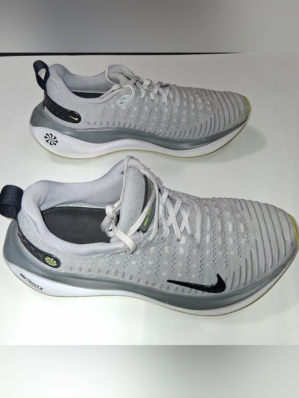 Nike Men’s Lightweight Grey Running Shoes